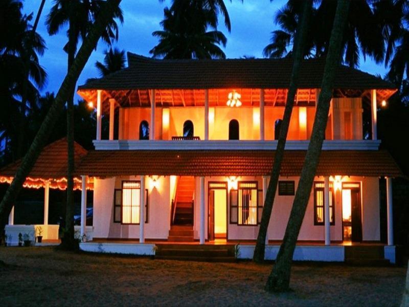 Pozhiyoram Ayurveda Beach Resort Alappuzha Exteriör bild